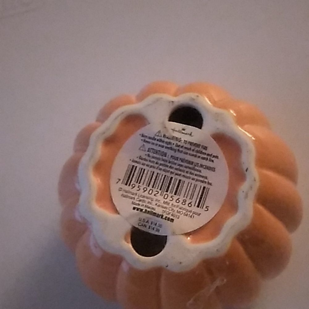 Hallmark Pumpkin   - Picture 3 of 5